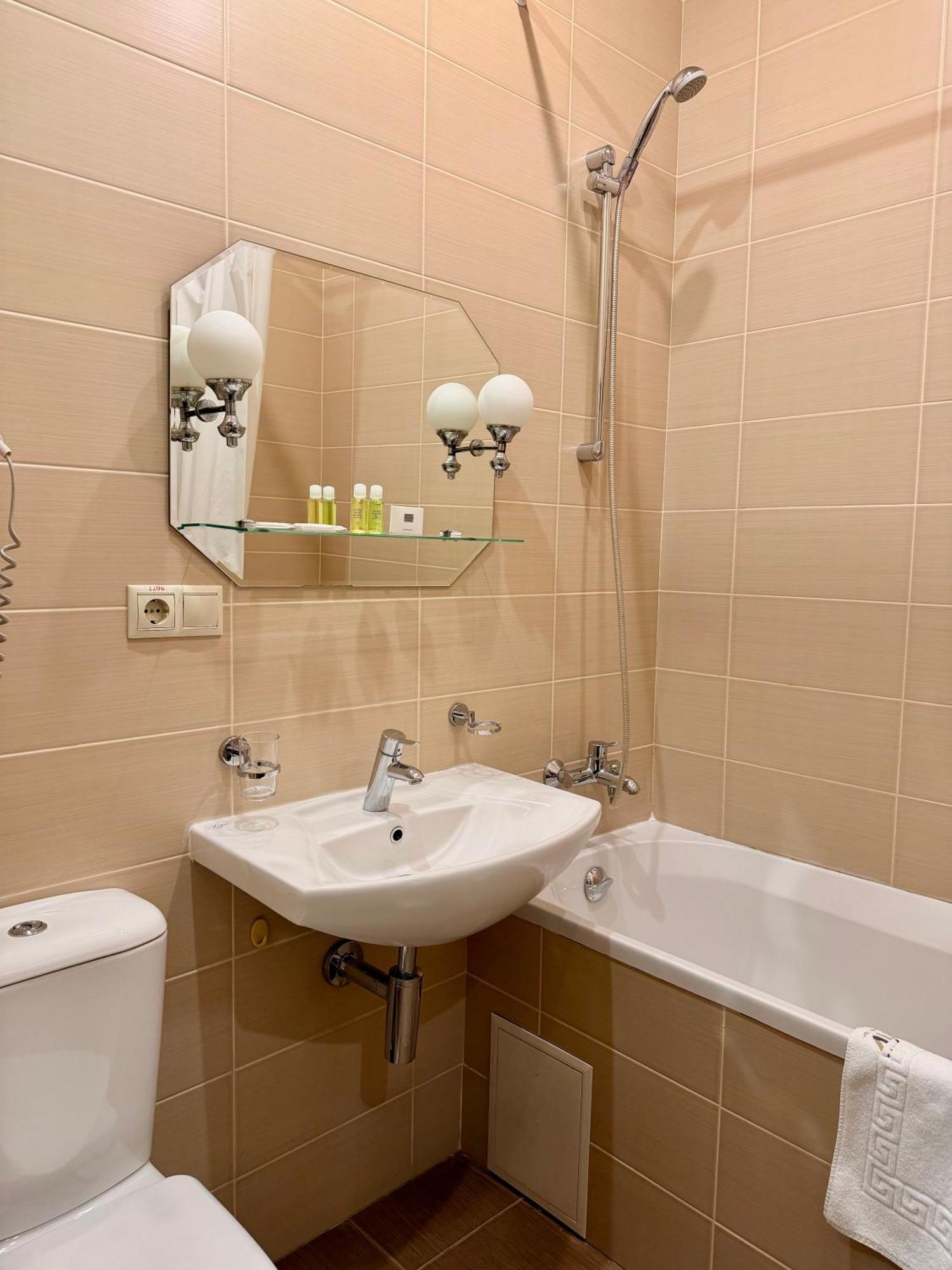 Economy Single Room