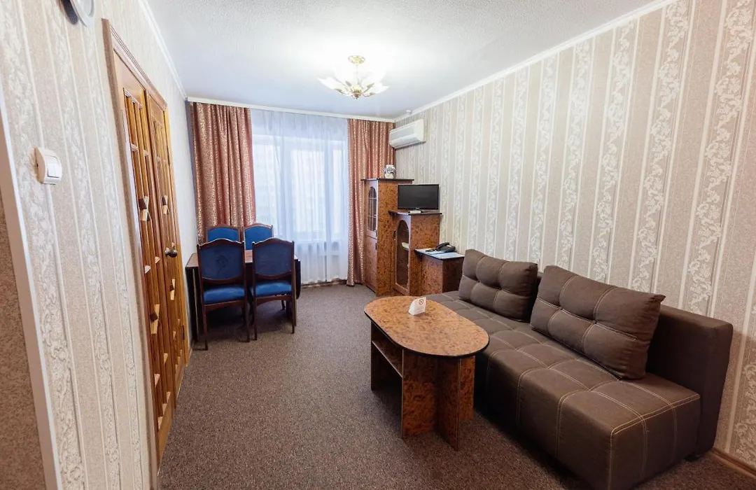 Hotel Mir-1